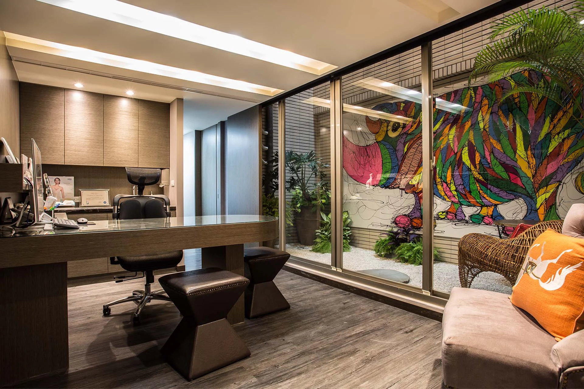 旗艦店 執行長選 05